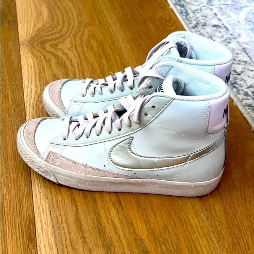 Nike Blazer Mid ‘77 shoes